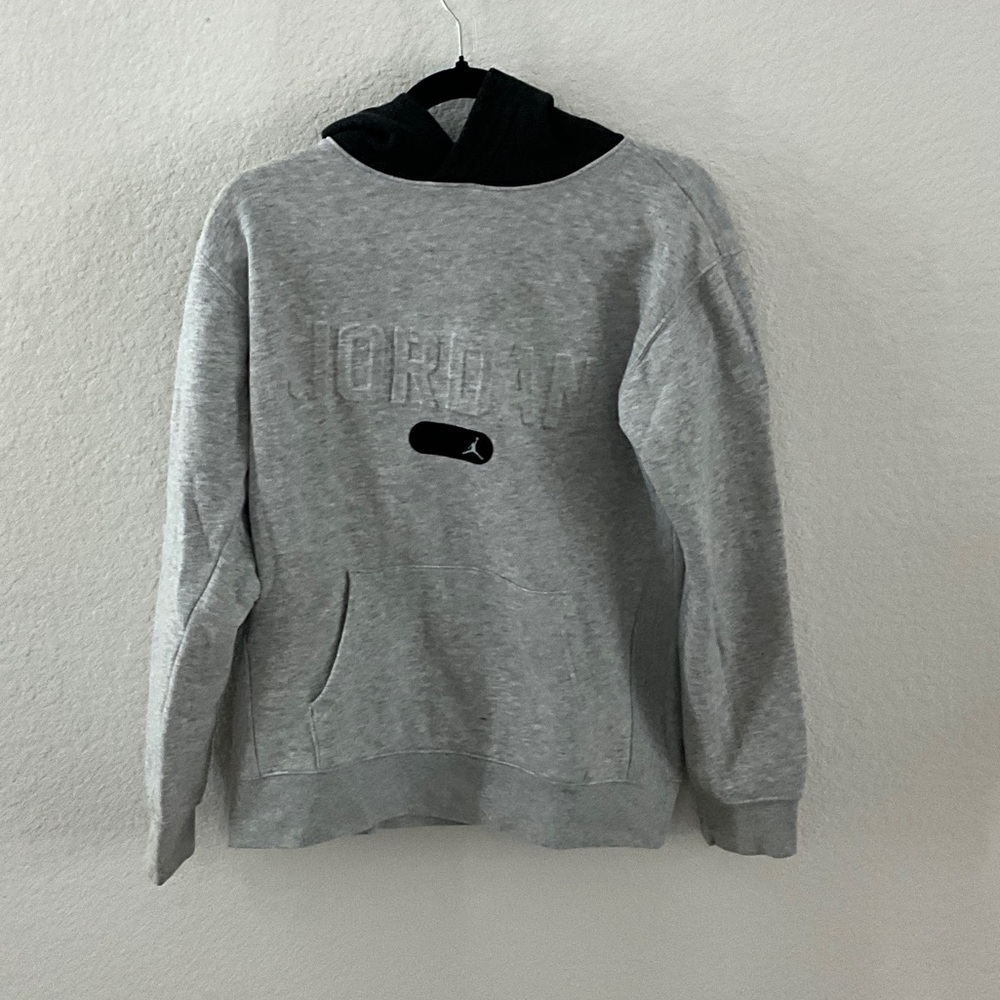 Jordan Heather Gray Sweatshirt with Black Details